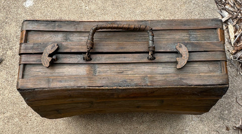 Vintage Barrel Sided Bamboo Slatted Wood Carrying Case / Suitcase w/ Carved Fish Latches Antique