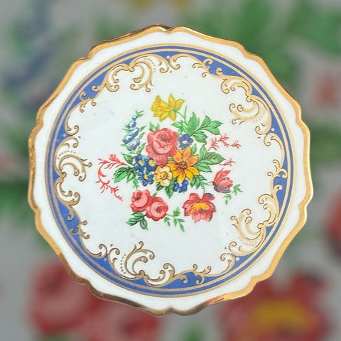 Vintage Stratton England Scalloped Floral Multi Colored Bkue & White Enamel Makeup Compact