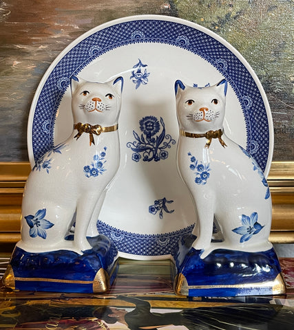 HTF Pair Blue Chintz Roses English Transferware Staffordshire Mantle Cats w/ Bows