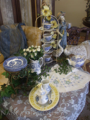 Set of 4 Antique / Vintage Cloth Napkins Embroidered w/ Yellow Bow and Blue Flowers