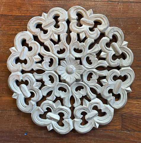 Dimensional Hand Carved & Painted Fretwork Wood Wall Plaque / Medallion