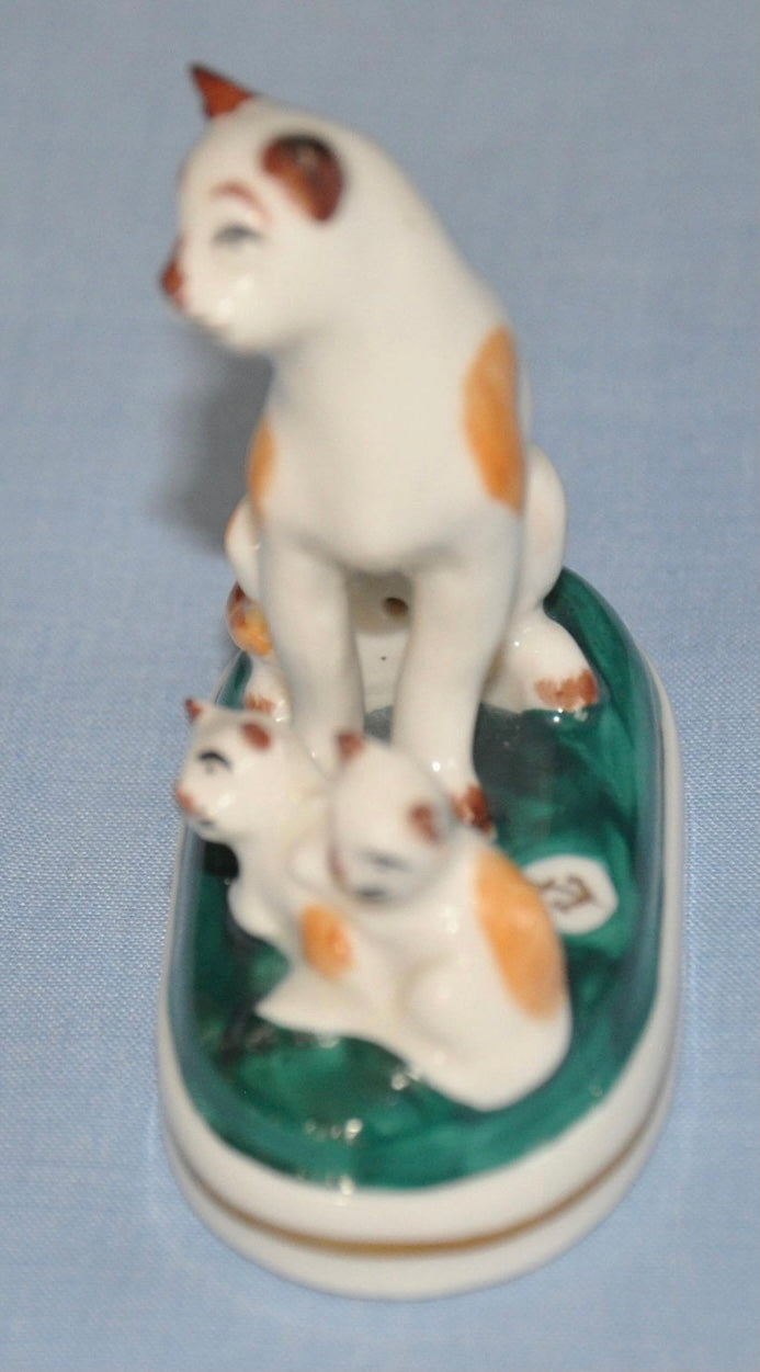 Mini Tan & White Staffordshire Chelsea Style Samson Cats Figurines on